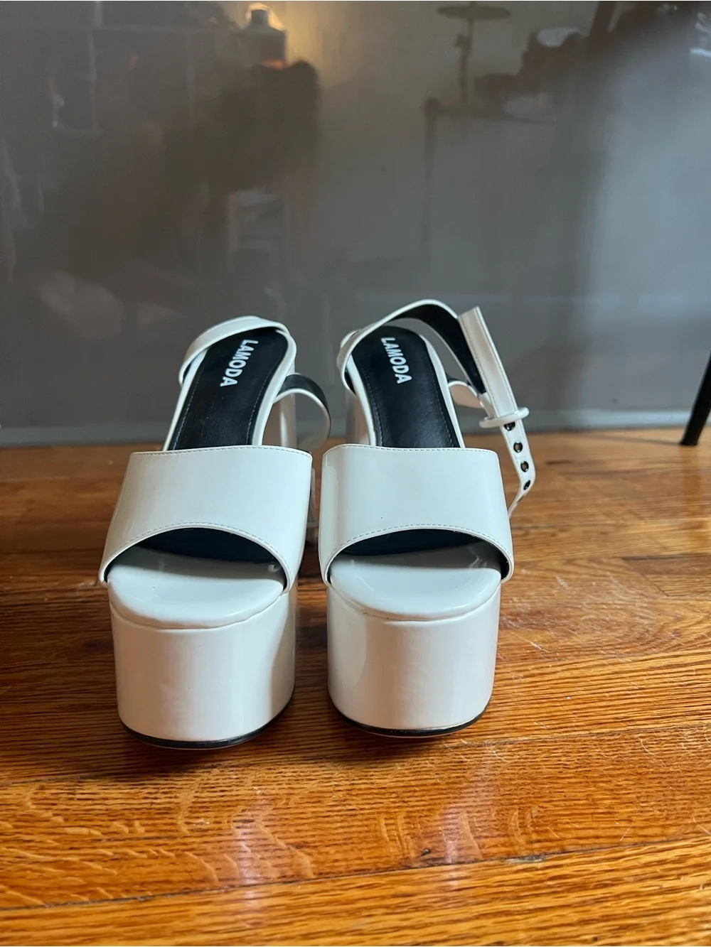 Lamoda Pure Chick Flick Patent Heels